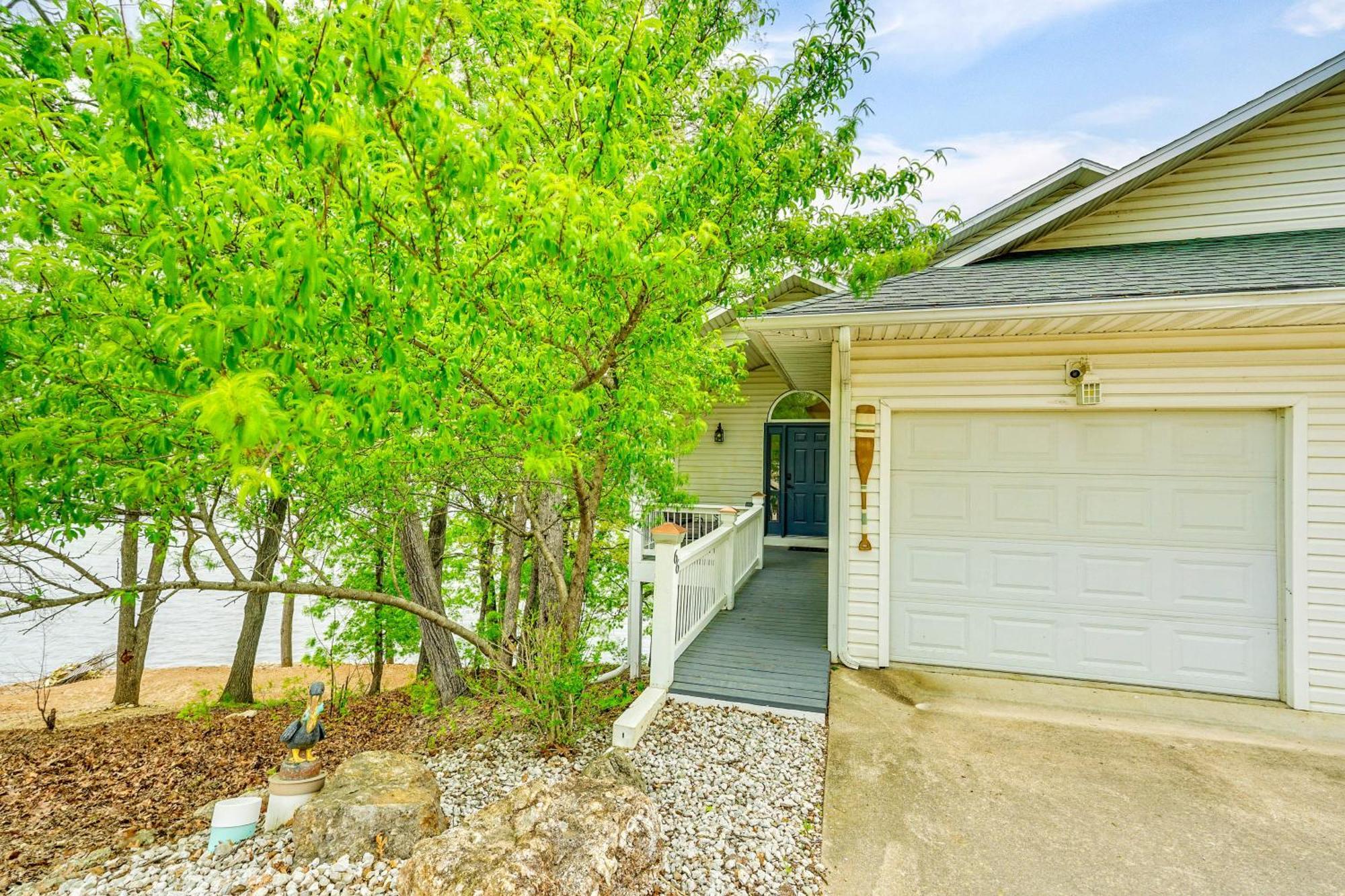 Townhouse With Shared Dock On Lake Of The Ozarks! المظهر الخارجي الصورة